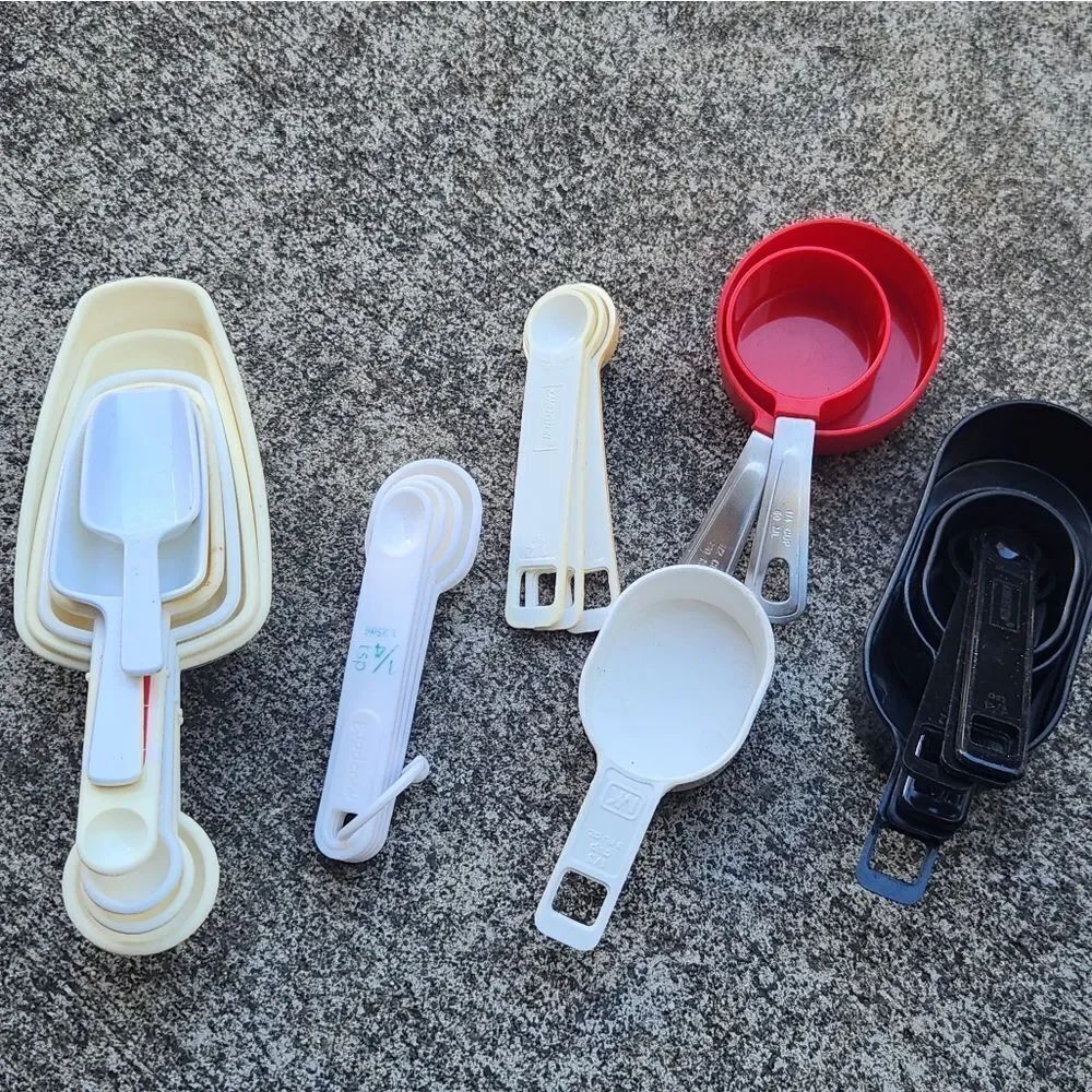 Plastic Measuring Cup and Spoon Set - Cream, Red, Black 22 Pieces